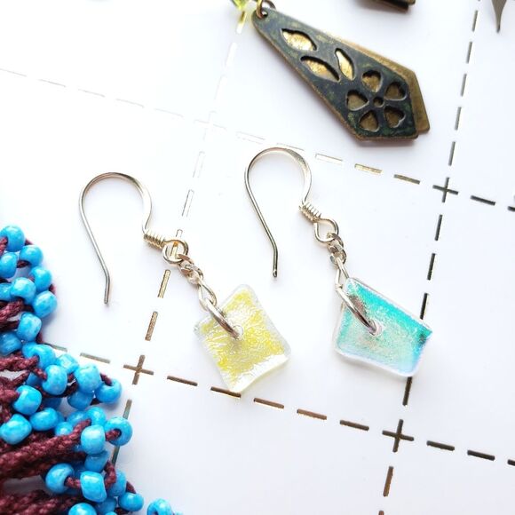 Earring Lot, 5 Pairs, Petite Dangly, Beaded, Glass - Picture 3 of 7